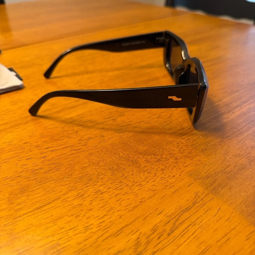 SOJOS Black Rectangle Women's Sunglasses